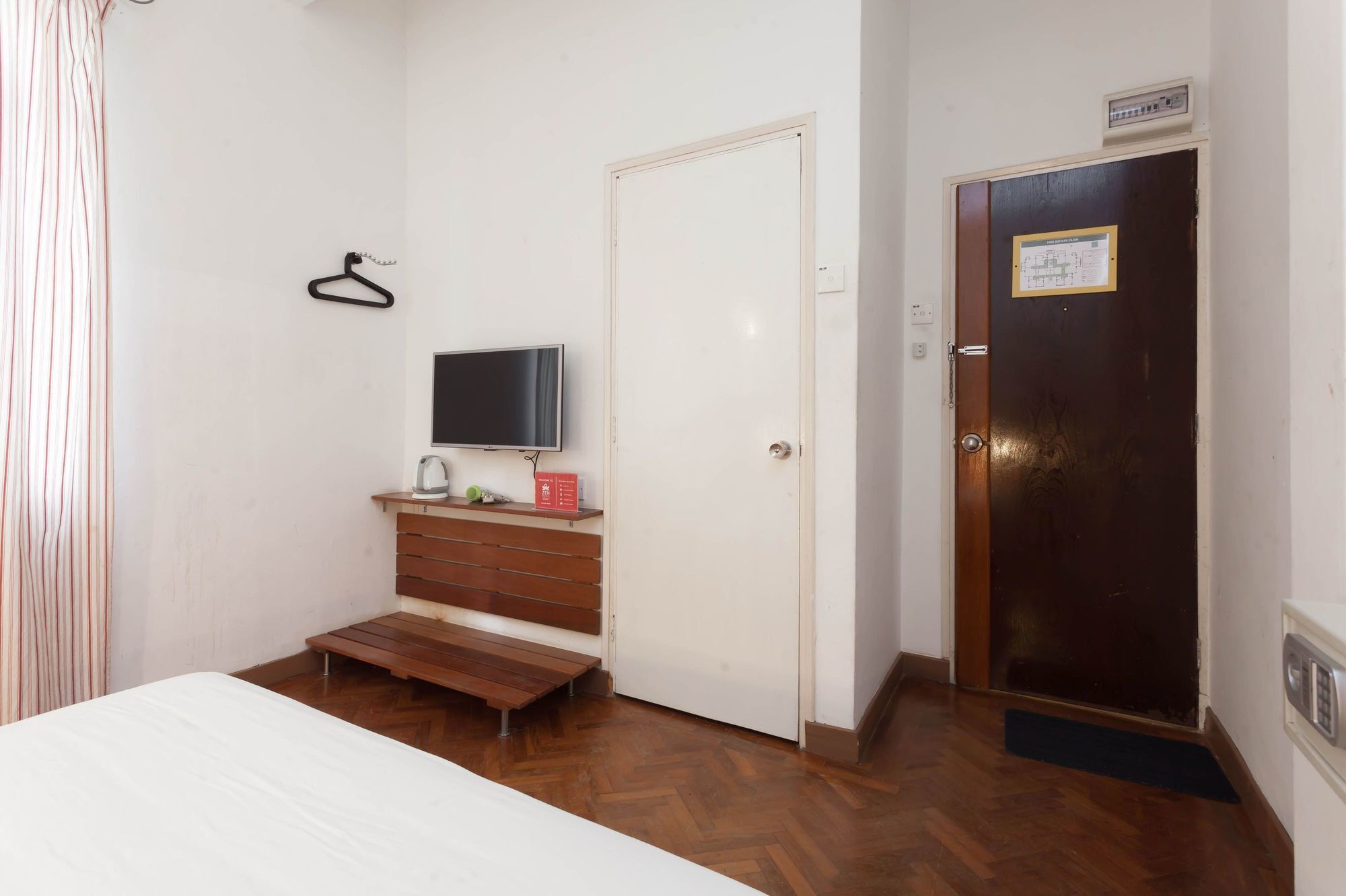 Zen Rooms Raja Chulan Куала Лумпур Екстериор снимка