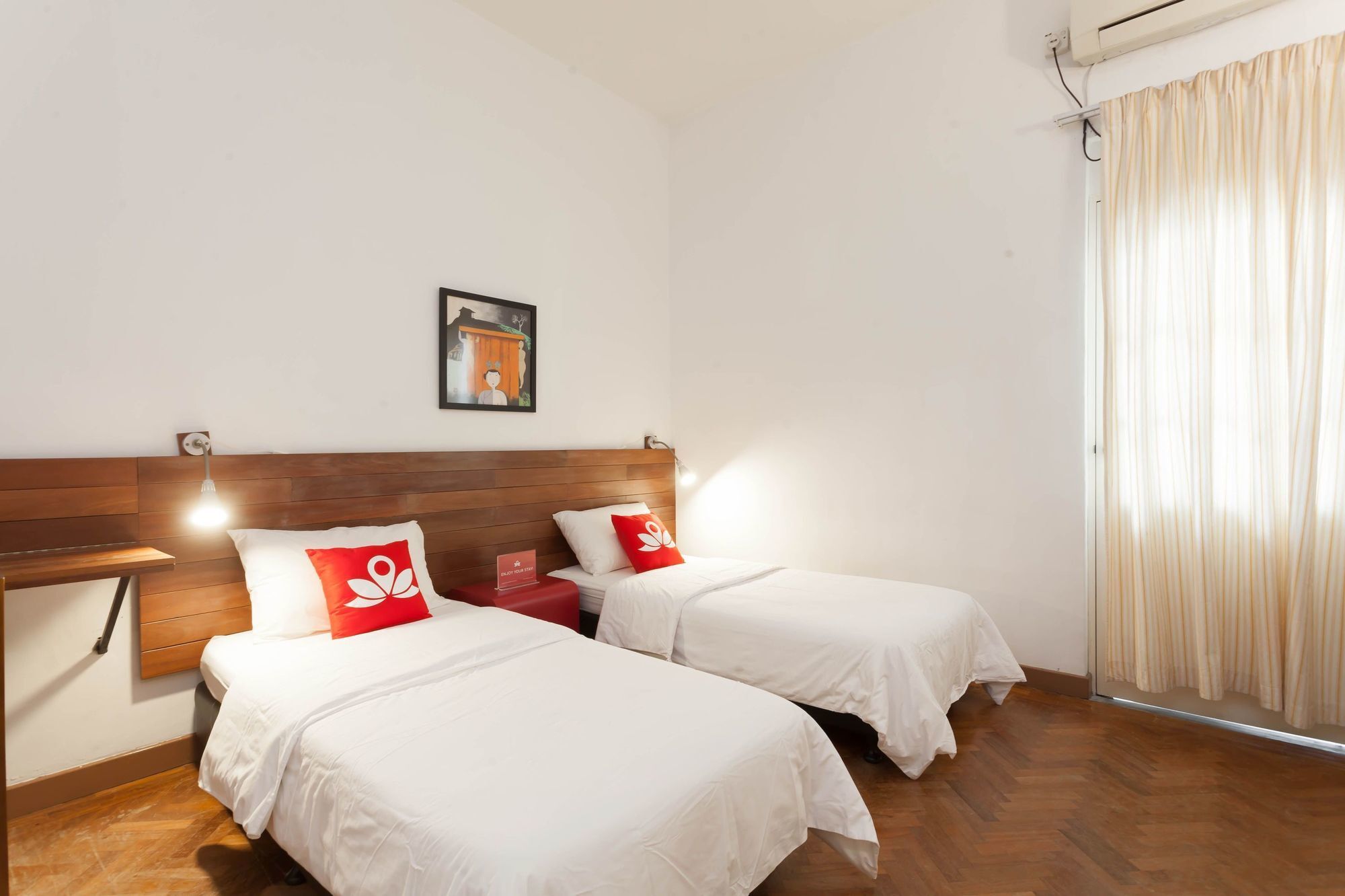 Zen Rooms Raja Chulan Куала Лумпур Екстериор снимка